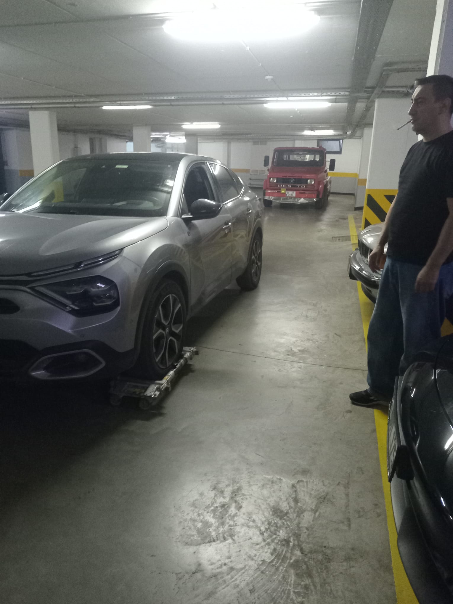 Danacıoğlu Oto Çekici Hizmet Görseli 28 - SUV Otoparktan Çekme