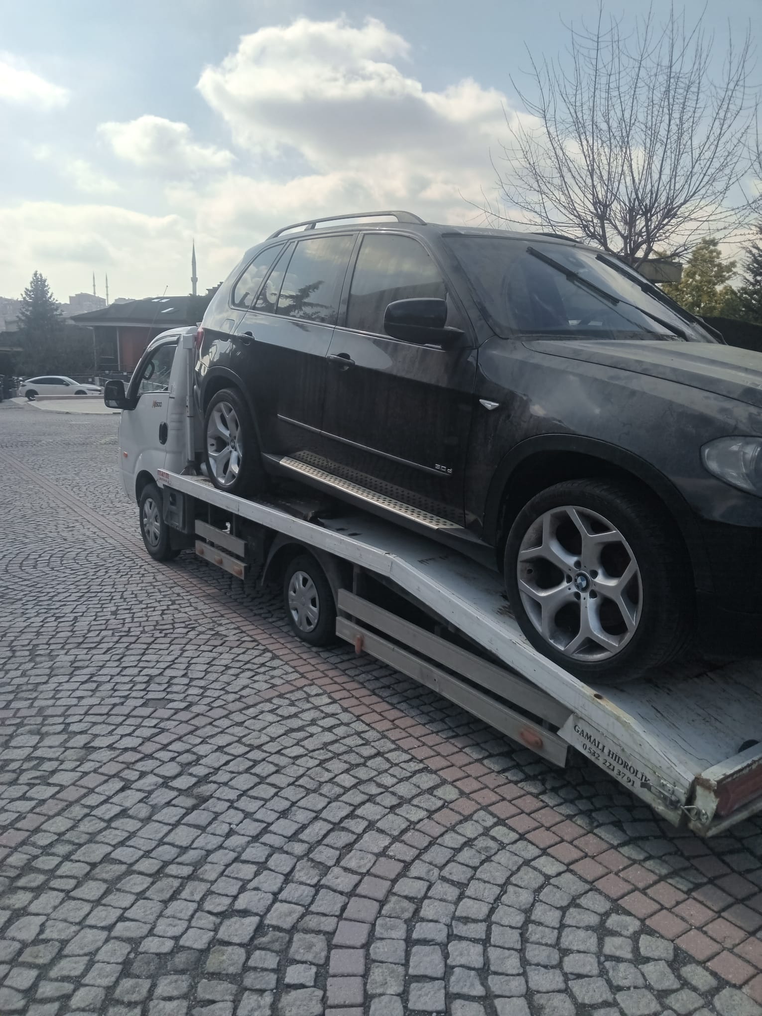 Danacıoğlu Oto Çekici Hizmet Görseli 48 - Kapalı Otopark Araç Çekme
