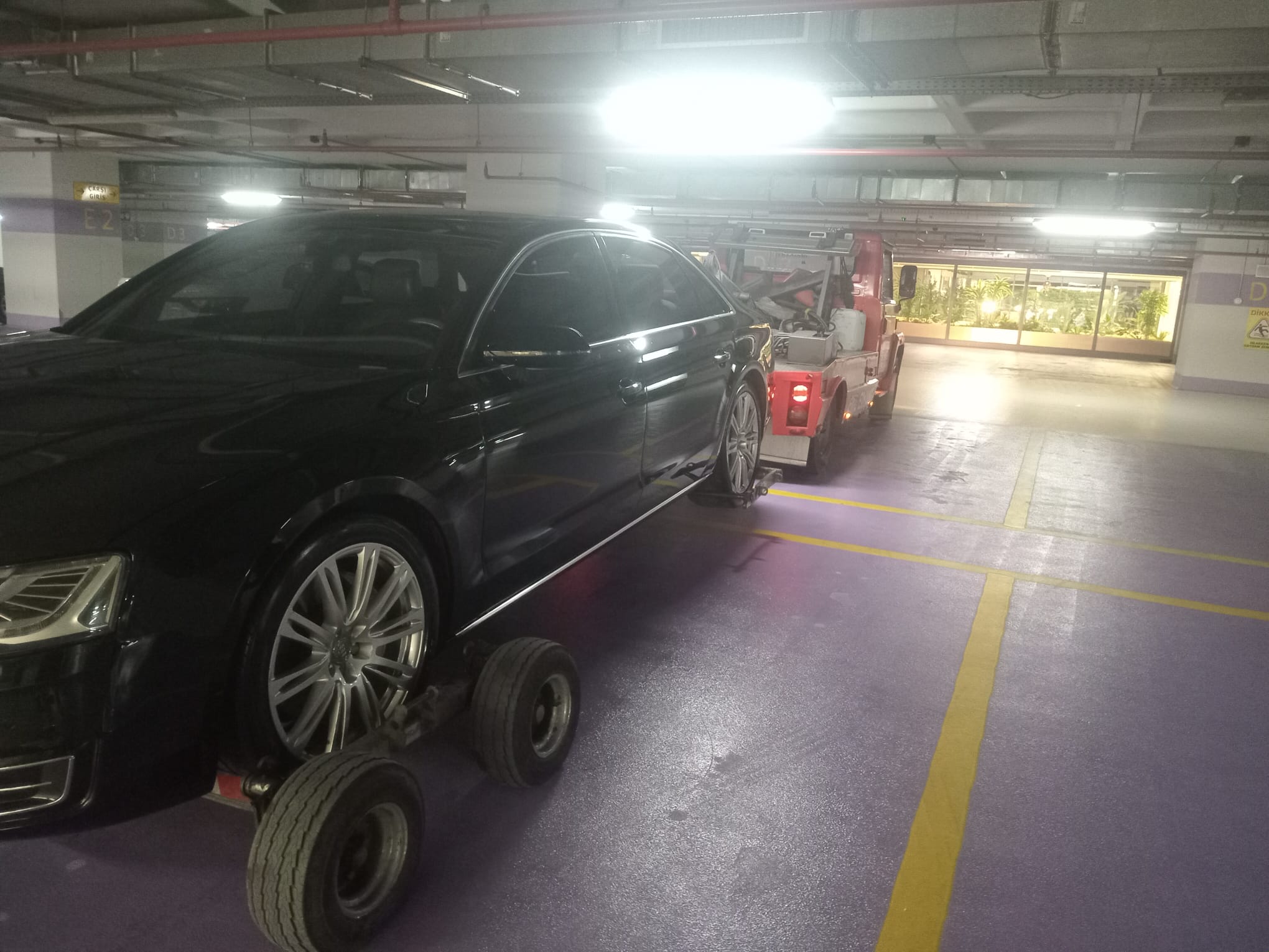 Danacıoğlu Oto Çekici Hizmet Görseli 57 - Mercedes Kapalı Otopark